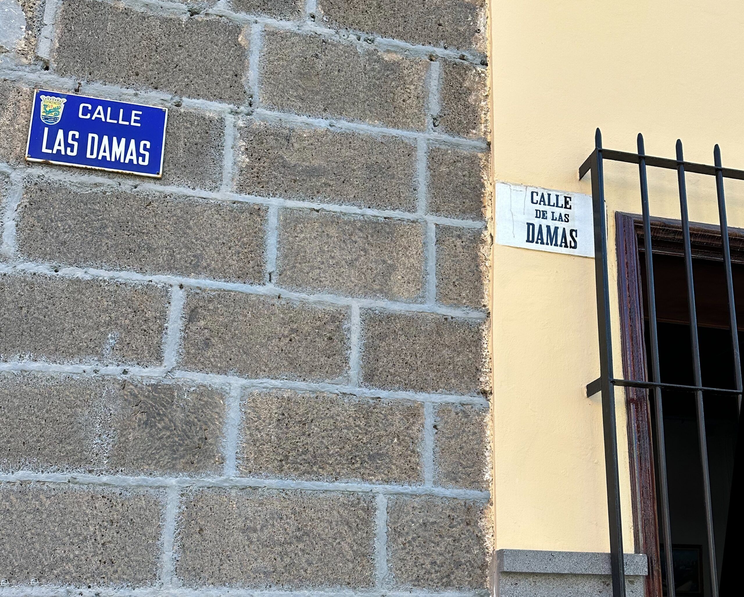 Calle de Las Damas